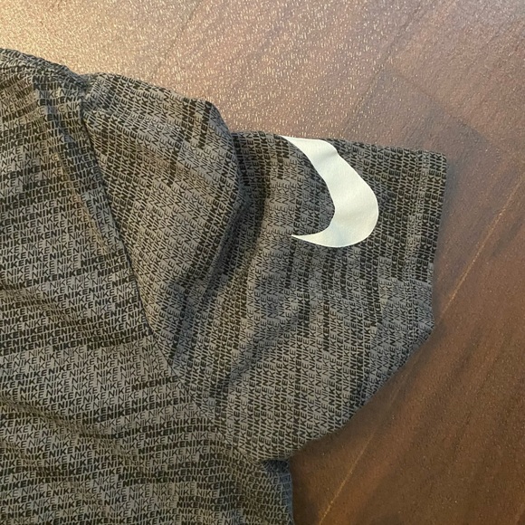 Nike print T shirt - L - Picture 4 of 6